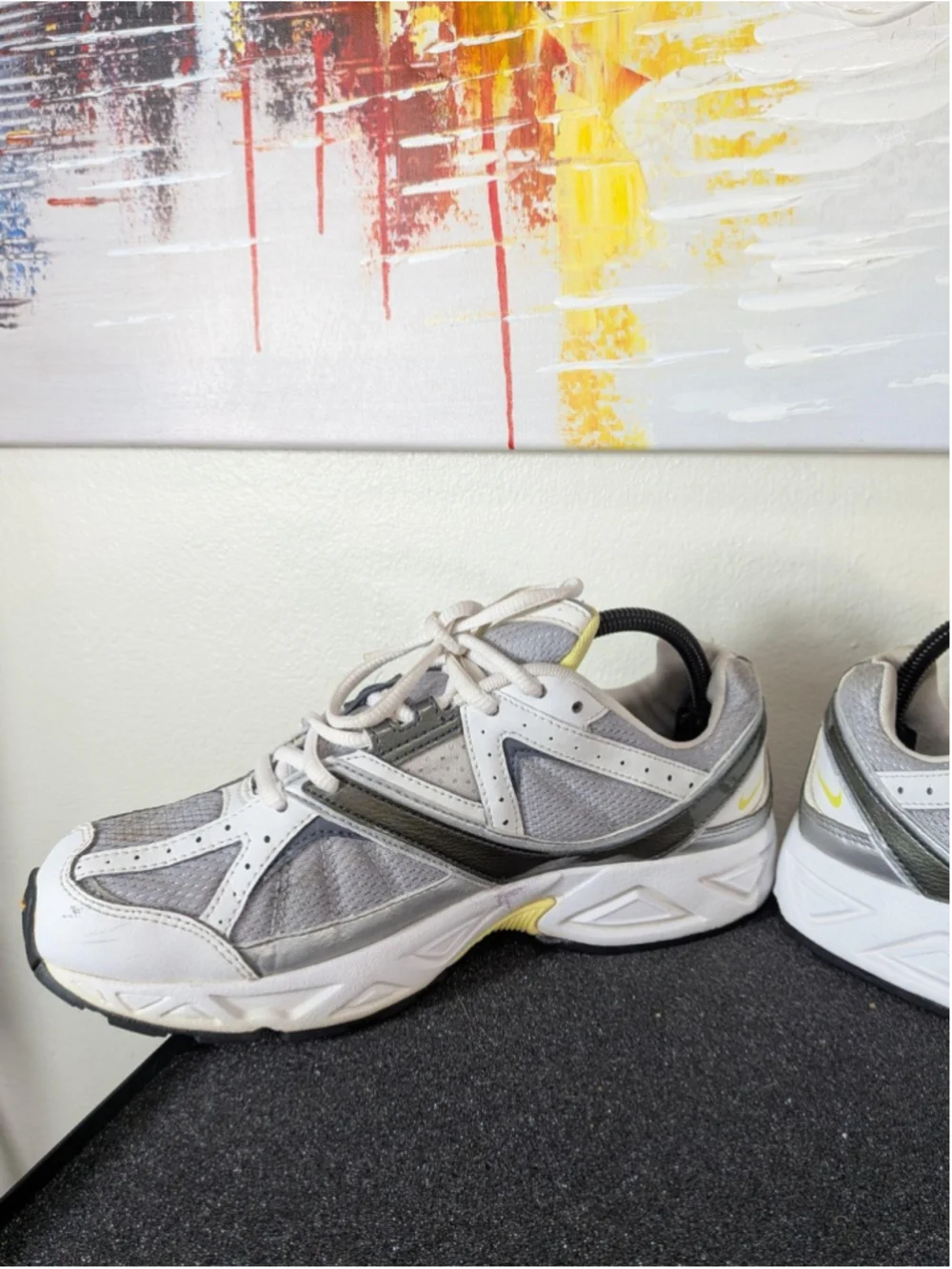 Nike Air Insight Shoes Womens Size 10 Gray Yellow Running Sneakers 312877-071